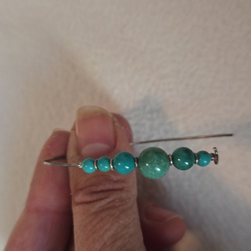 Elegant Turquoise Beaded Earrings - Picture 2 of 3